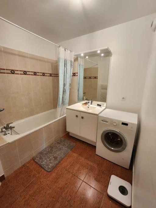 Appartement 2 Pieces 5Min Gare Val D'Europe Parking Inclus Montevrain Ngoại thất bức ảnh